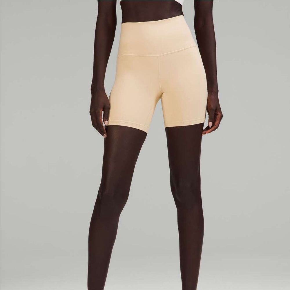 lululemon Align High-Rise Short 6” in Prosecco Size 4